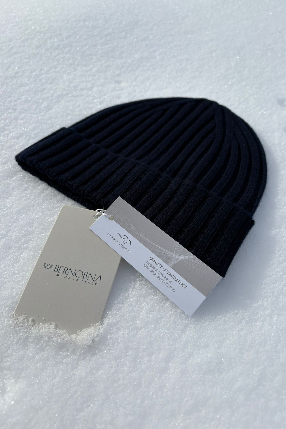 Bonnet "MONTEBRUNO"