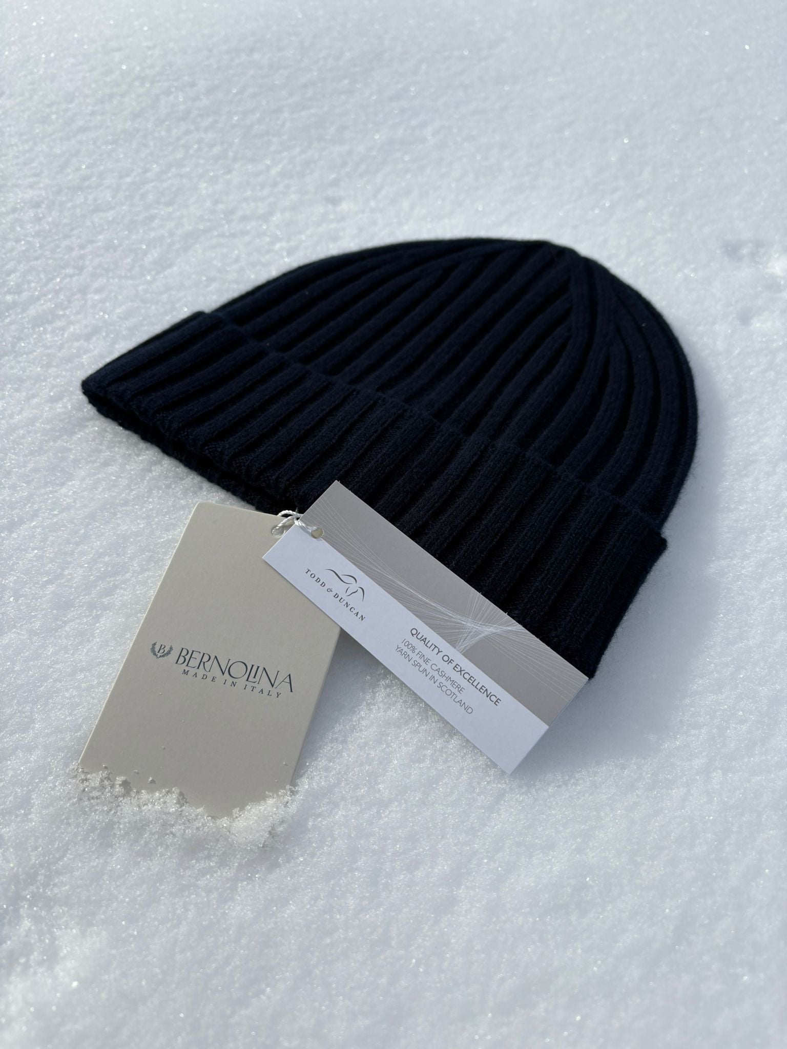 Bonnet "MONTEBRUNO"