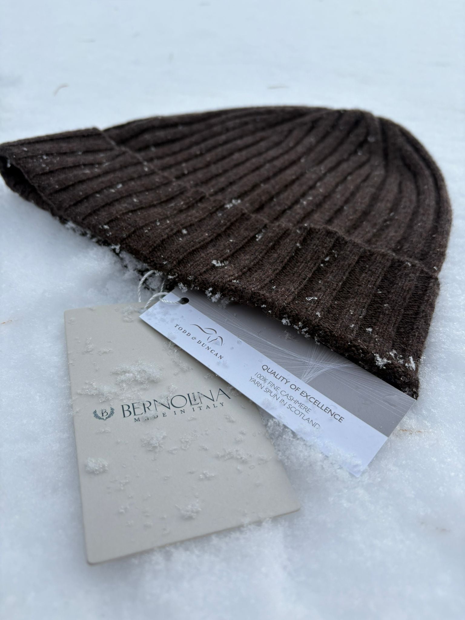 Bonnet "MONTEBRUNO"